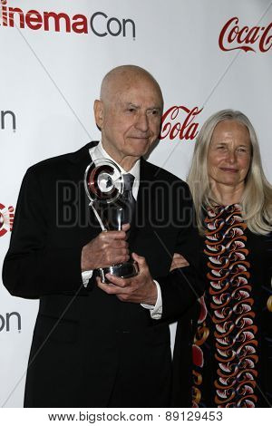 LAS VEGAS - APR 23:  Alan Arkin at the CinemaCon Big Screen Achievement Awards at the Caesars Palace on April 23, 2015 in Las Vegas, NV