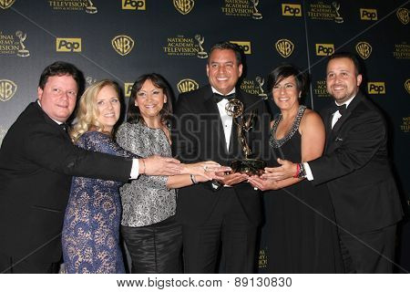 LOS ANGELES - APR 26:  Un Nuevo Dia Telemundo at the 2015 Daytime Emmy Awards at the Warner Brothers Studio Lot on April 26, 2015 in Los Angeles, CA