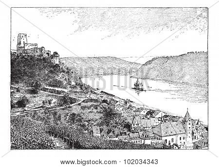 Burg Gutenfels, Rhin river, Germany, vintage engraved illustration. Dictionary of words and things - Larive and Fleury - 1895.