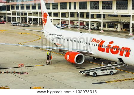 Underwing Fueling