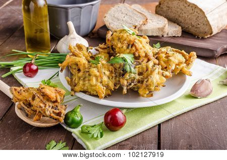 Crispy Onion Bhajis
