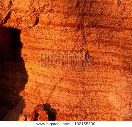 Sand pit cut