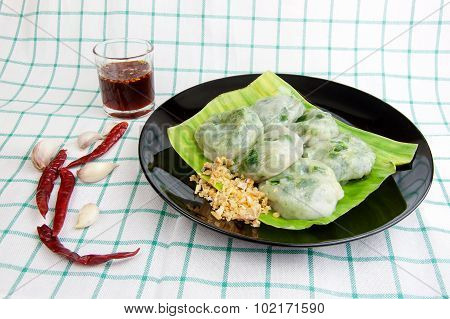 Allium Tuberosum Pastry Steaming