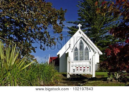 Photo of St James Church Kerikeri New Zealand.