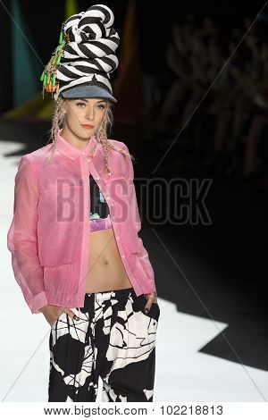 Desigual - Spring 2016 Collection