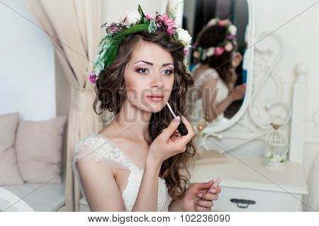 Beautiful  Brunette Bride Portrait Wedding Style
