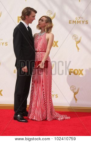 LOS ANGELES - SEP 20:  Paul Dano, Zoe Kazan at the Primetime Emmy Awards Arrivals at the Microsoft Theater on September 20, 2015 in Los Angeles, CA