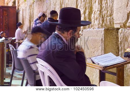 Selichot (jewish Penitential Prays) In The Western Wall