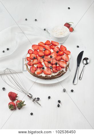 Cake With Fresh Strawberries
