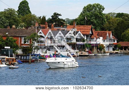 View along the river, Henley-on-Thames.