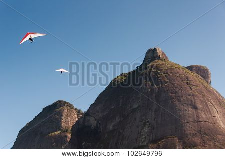 Hang Gliding from the Mountain