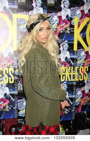 LOS ANGELES - SEP 23:  Pia Mia at the KODE Magazine October 2015 Issue Party at the The Well on September 23, 2015 in Los Angeles, CA