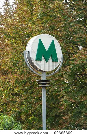 Underground subway sign at Charing Cross.
