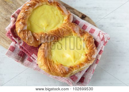 Huit Pastry