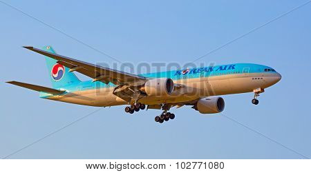 ZURICH - JULY 18: Boeing-777 Korean air landing in Zurich after short haul flight on July 18, 2015 in Zurich, Switzerland. Zurich airport is home for Swiss Air and one of biggest european hubs.