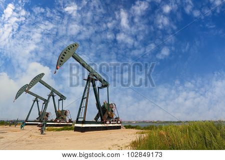 Green Oil Pump Of Crude Oilwell Rig
