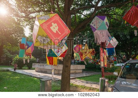 Zhongshan Guangdong China-sep 27,2015:different Lanterns Hanging In A Park In The Morning Of The Chi