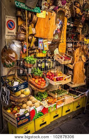 Toscan Fruits On A Stall