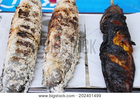 Grilled fish is delicious in the market