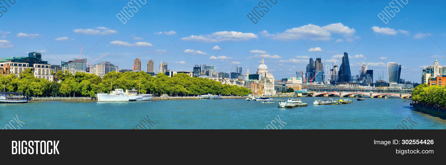 Beautiful view of London Panoramic View