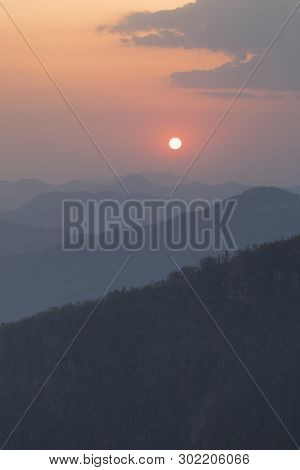 Colourful Sunset View From Bandipur Tophill Viewpoint Bandipur Nepal