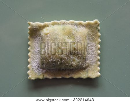 Vegetarian Agnolotti Pasta Food