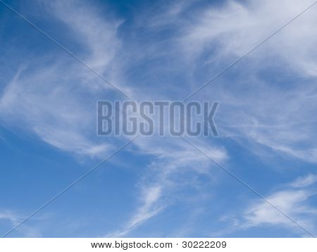 Blå himmel og hvide Sky baggrund