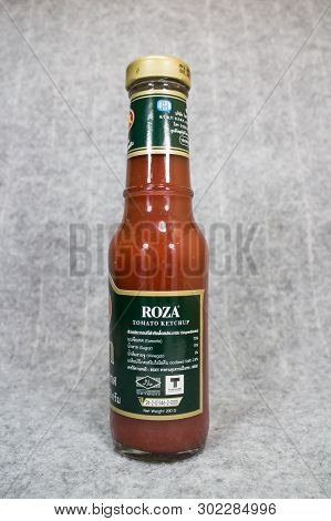 Product Shot Of Rosa Tomato Ketchup