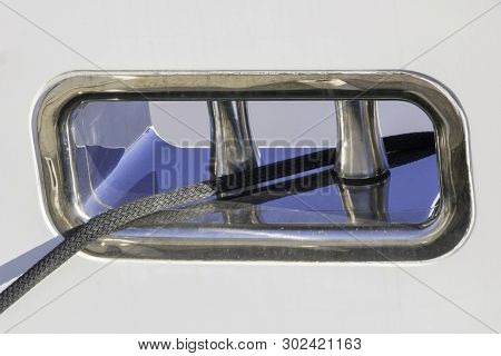 Luxury Yacht Mooring Fairlead And Mooring Rope