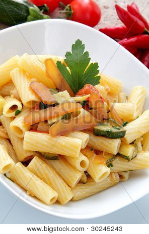 Maccheroni odrobina kawiorem