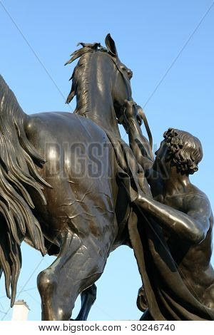 Il monumento di Domatori cavallo San Pietroburgo