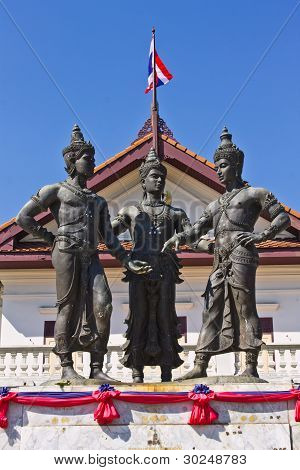 Vecchi tre re del monumento di Thai, Chiang Mai