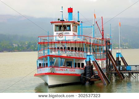 May 20, 2019 In Cascade Locks, Or:  Columbia Gorge Sternwheeler Cruise Ship Which Is A Sightseeing B