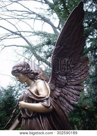 Friedhof Engesohde Statue, Taken In Hannover - Germany