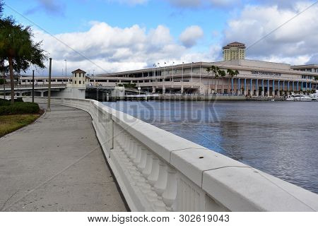 Tampa, Flordia, Usa - January 7, 2017: Tampa Convention Center