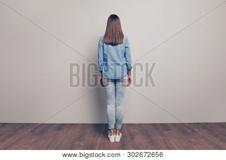 Back Rear Behind View Photo Of Charming Stunning Gorgeous Lovely People Lady Good-looking Peaceful R