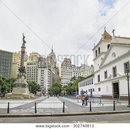 Sao Paulo Sp, Brazil - March 06, 2019: Monument Immortal Glory To The Founders Of Sao Paulo By Amade