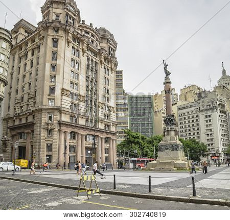 Sao Paulo Sp, Brazil - March 06, 2019: Building Of The Law Court And The Monument Immortal Glory To 