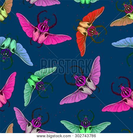 Seamless Pattern With Goliath Beetle. Vector Illustration