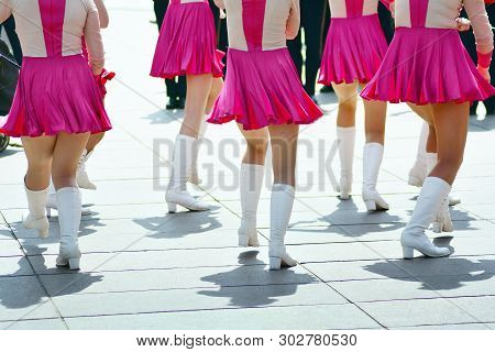 Cheerleaders  Closeup In A Symmetrical Formation  An Strett