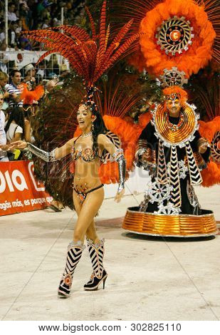 Gualeguaychu, Argentina - March 6 2011: Samba Dancers Appearing In The Carnival Parade One Of The Mo