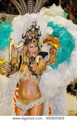 Gualeguaychu, Argentina - March 6 2011: Samba Dancers Appearing In The Carnival Parade One Of The Mo
