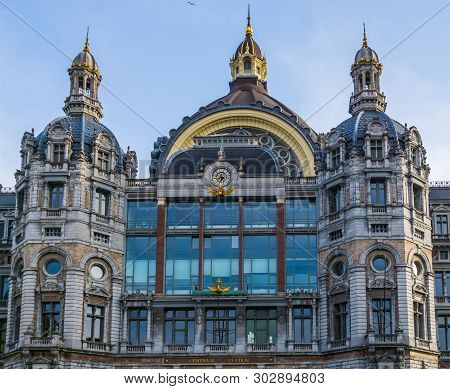 The Central Station Building Of Antwerp City, Historical And Classic Belgian Architecture, Antwerpen