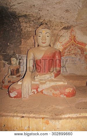 Old Buddha Statues At Pho Win Taung Caves, Monywa City, Sagaing State, Myanmar, Asia.