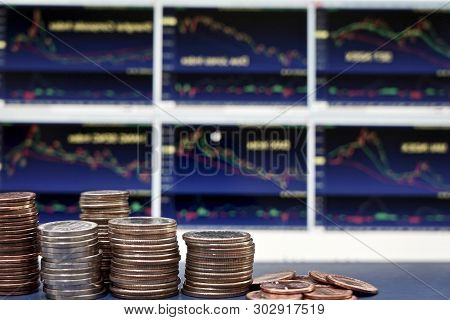 Money Exchange, Business Susses, Finance And Banking