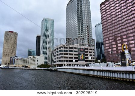 Tampa, Flordia, Usa - January 7, 2017: The Riverwalk In Downtown Tampa