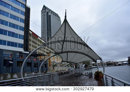 Tampa, Flordia, Usa - January 7, 2017: The Tampa Riverwalk