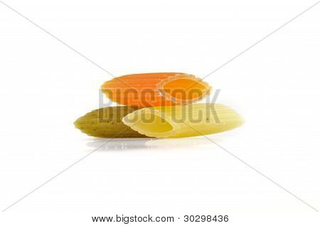 italienische Pasta Penne Rigate tricolore