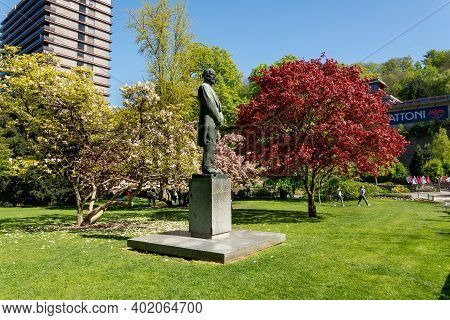 Karlovy Vary, Czech Republic - May 7, 2016: Spa Park With Statue Of Czech Music Composer Antonin Dvo