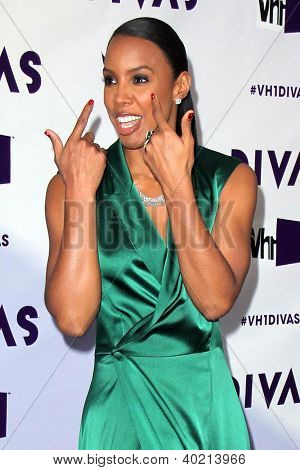 LOS ANGELES - DEC 16: Kelly Rowland Ankunft der VH1 Divas Konzert 2012 im Shrine Auditorium auf 